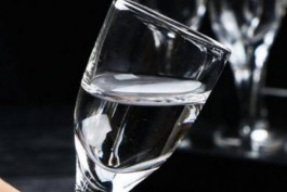 茅臺酒存儲放什么地方好「怎么存儲茅臺酒最好」
