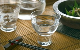 83年地方國營茅臺多少錢_1977年地方國營茅臺酒多少錢