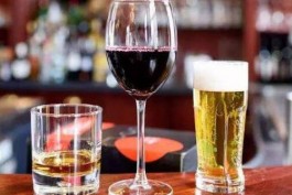 白酒里會有敵敵畏嗎「白酒里會有敵敵畏嗎為什么」