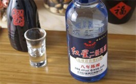 陳年濃香型白酒會變黃嗎_陳年白酒顏色越黃口感越好