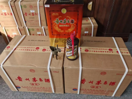 大連金州回收高檔白酒禮品 整件茅臺酒高價收購本地上門
