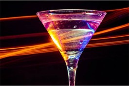 莫吉托雞尾酒的特點(diǎn)是什么「莫吉托雞尾酒口感介紹」