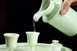 茅臺酒為什么講究手釀大師_茅臺釀酒大師是誰
