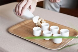 白酒為啥有絮狀物「白酒有絮狀物是好酒嗎」