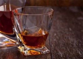 威士忌和白酒的區(qū)別圖片,威士忌和白酒的區(qū)別